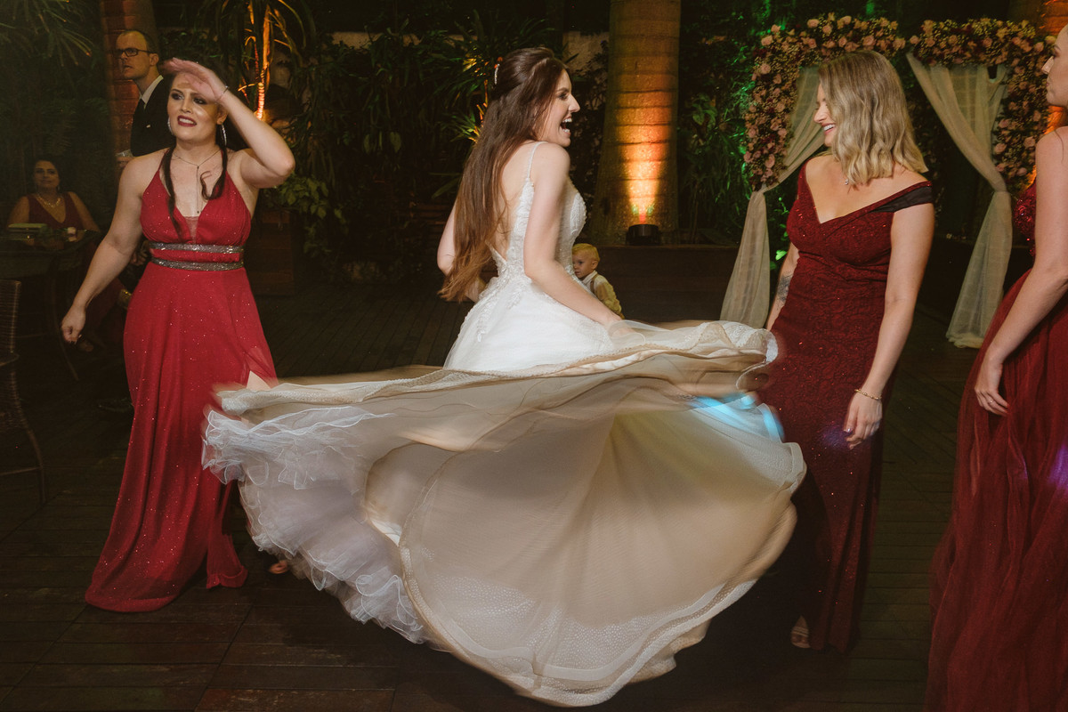 cerimonia casamento ar livre, le monde, chuva, cascavel, noivos, fotografia, brinde, edu freire, fotografia de casamento, fotógrafo de casamento, cascavel, parana, brasil