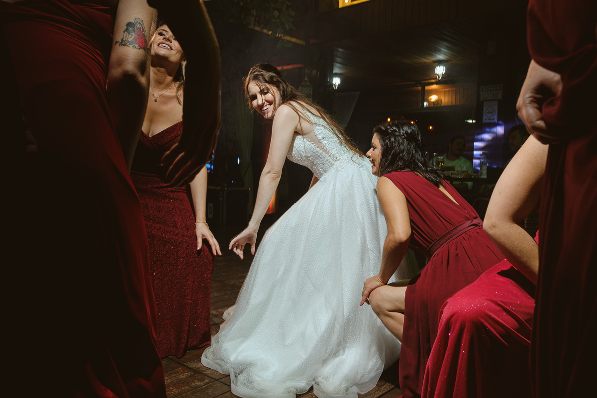 cerimonia casamento ar livre, le monde, chuva, cascavel, noivos, fotografia, brinde, edu freire, fotografia de casamento, fotógrafo de casamento, cascavel, parana, brasil