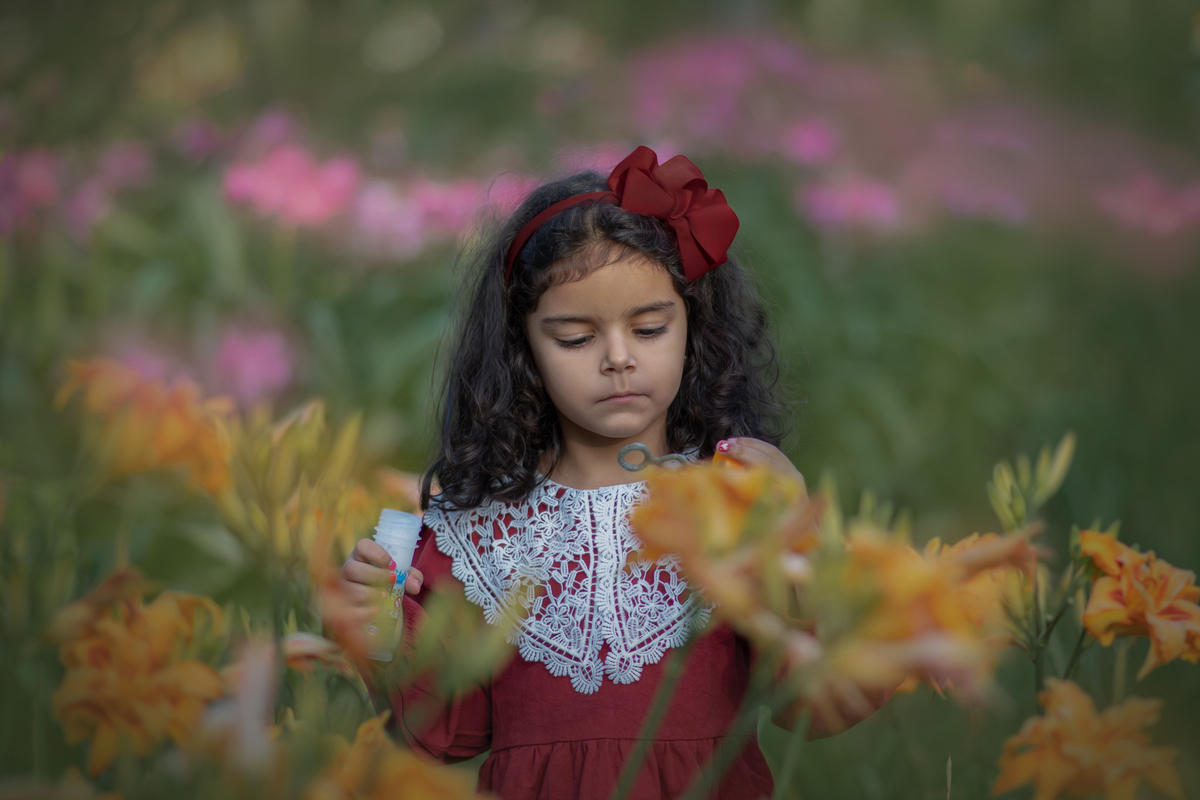 Ensaio fotográfico infantil realizado no Parque Central de Santo André. Fotografia artística. Ensaio de Natal externo, fotógrafo em Santo André.