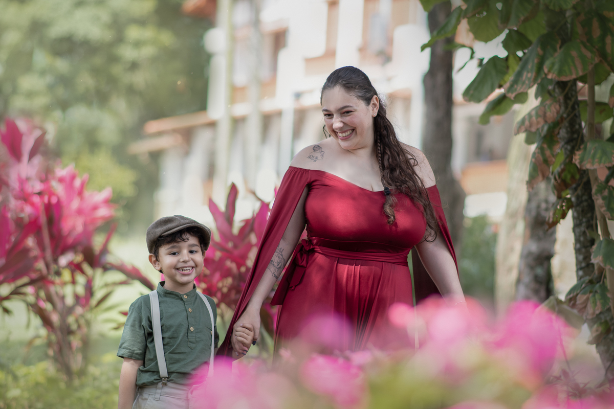ensaio fotográfico externo, fotografia artística, ensaio mãe e filho, maternidade, fotografia de crianças, fotógrafo. Parque Chácara Silvestre, ensaio fotográfico Parque chácara silvestre, fotógrafo são Bernardo do Campo