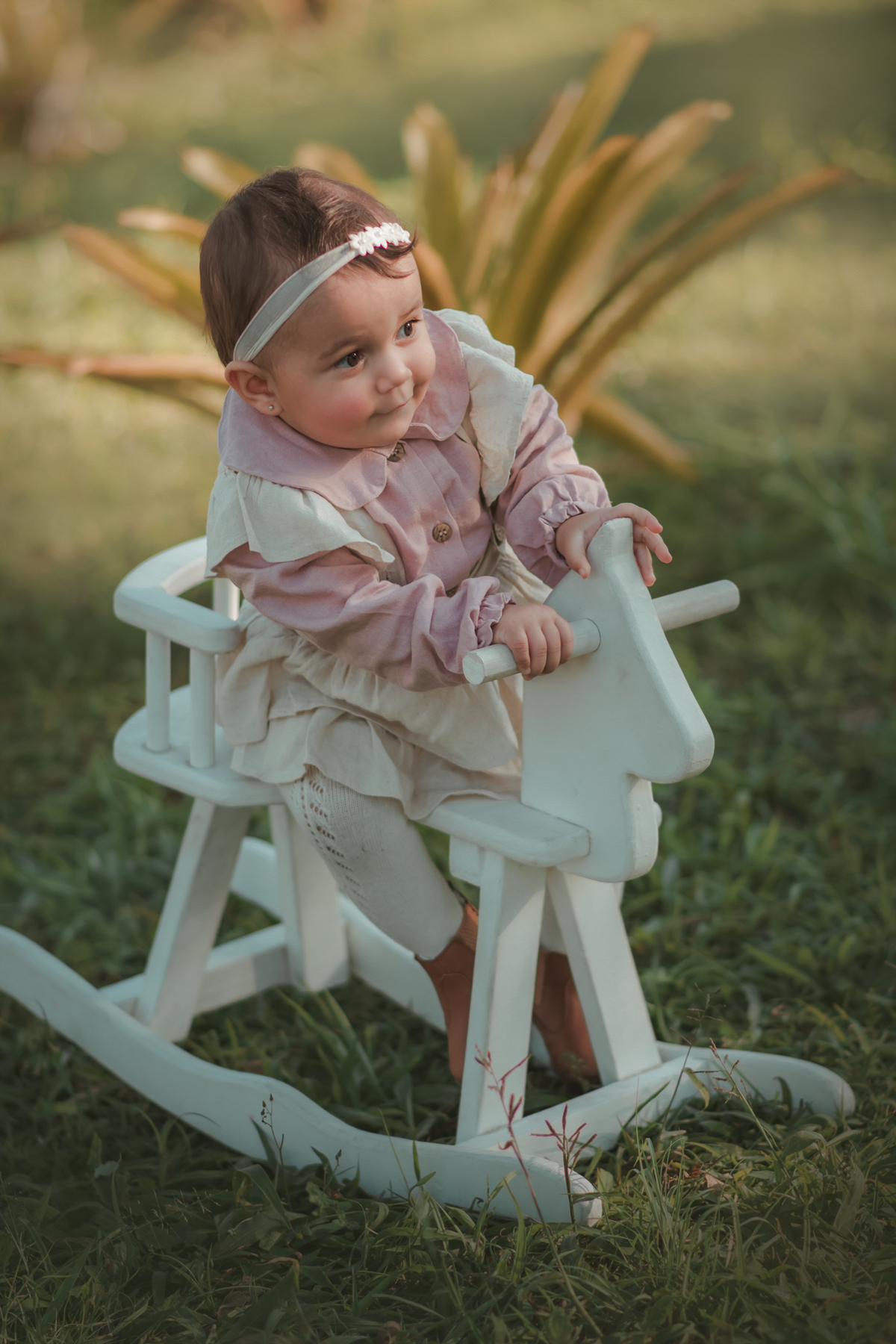 ensaio fotografia de 1 ano, fotogrfia de bebe de 1 ano, fotografia artística, ensaio de 1 aninho no parque central de santo André, ensaio externo, fotógrafo em Santo André, fotógrafo de bebês.