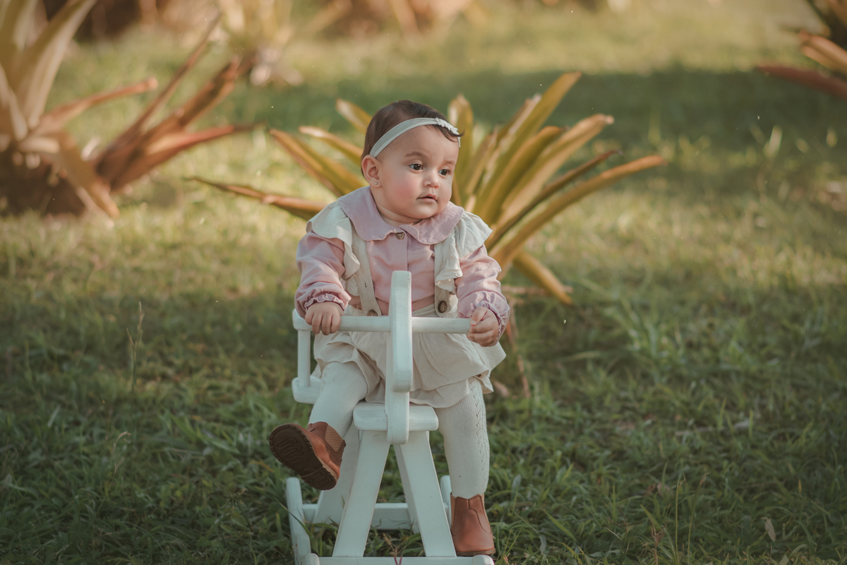 ensaio fotografia de 1 ano, fotogrfia de bebe de 1 ano, fotografia artística, ensaio de 1 aninho no parque central de santo André, ensaio externo, fotógrafo em Santo André, fotógrafo de bebês.