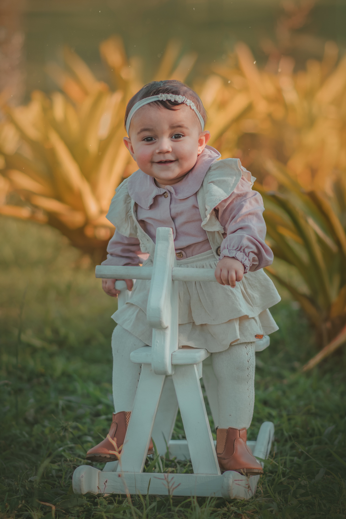 ensaio fotografia de 1 ano, fotogrfia de bebe de 1 ano, fotografia artística, ensaio de 1 aninho no parque central de santo André, ensaio externo, fotógrafo em Santo André, fotógrafo de bebês.