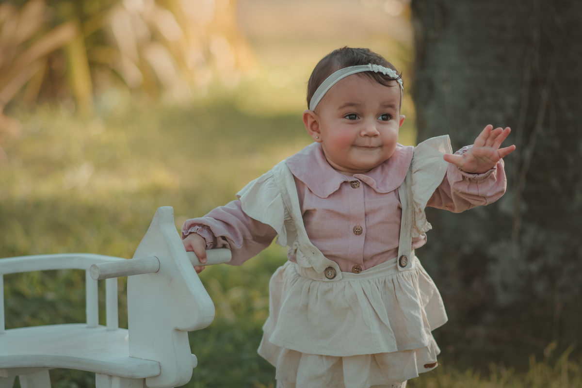 ensaio fotografia de 1 ano, fotogrfia de bebe de 1 ano, fotografia artística, ensaio de 1 aninho no parque central de santo André, ensaio externo, fotógrafo em Santo André, fotógrafo de bebês.