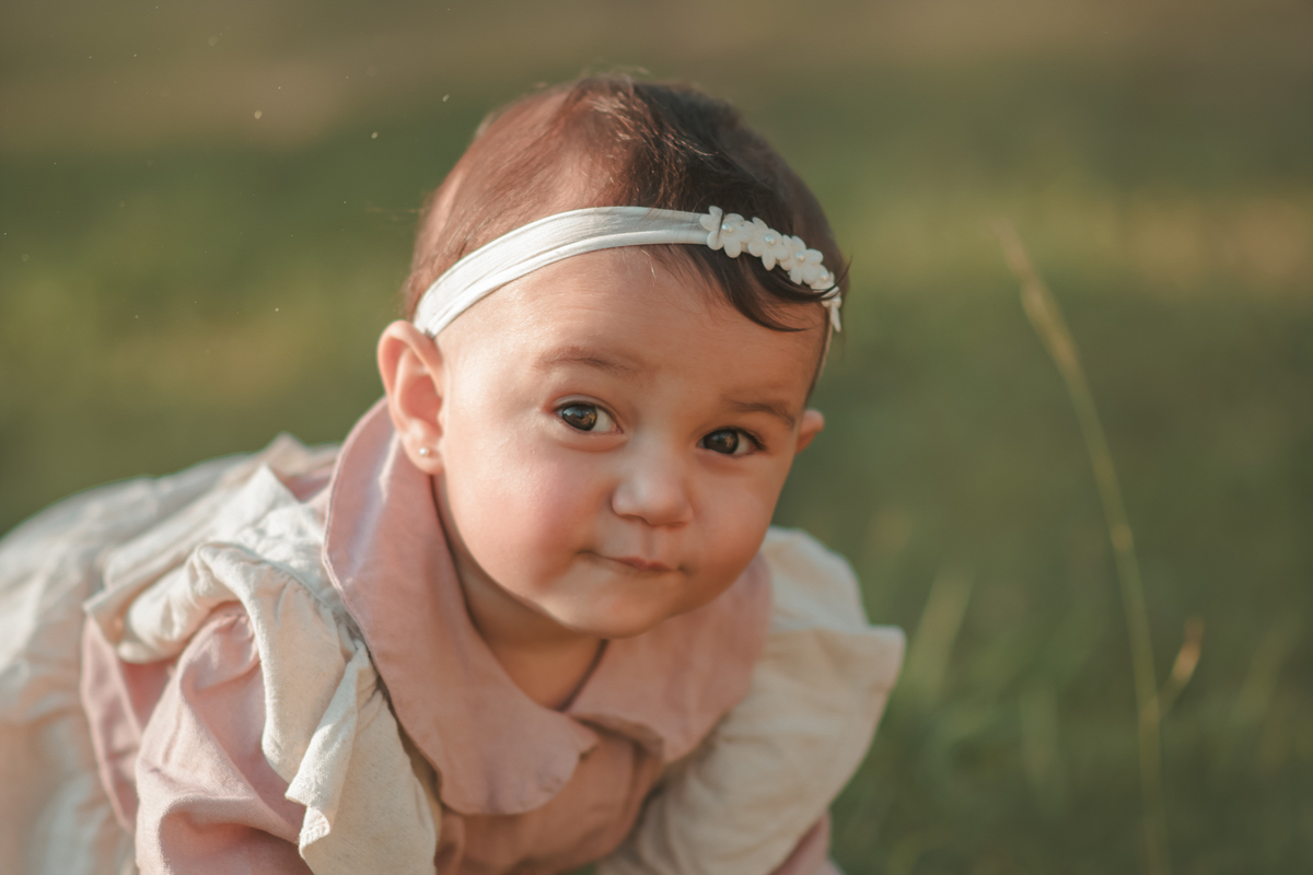 ensaio fotografia de 1 ano, fotogrfia de bebe de 1 ano, fotografia artística, ensaio de 1 aninho no parque central de santo André, ensaio externo, fotógrafo em Santo André, fotógrafo de bebês.