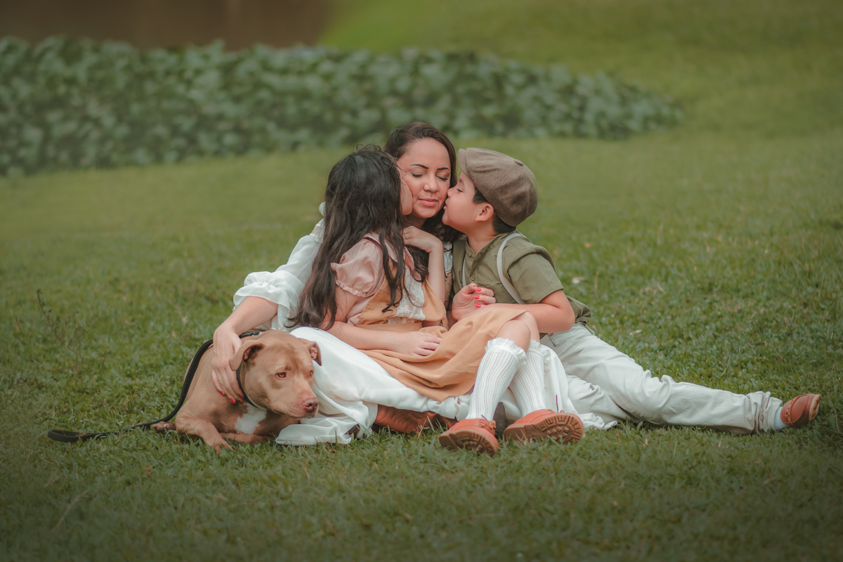 fotografia autoral de ensaio infantil externo, fotografia artística, ensaio fotográfico, Ensaio fotografico autoral de família. Fotógrafo em São Bernardo do Campo. Fotografia de ensaio infantil natural, com criança brincando livremente em São Paulo.