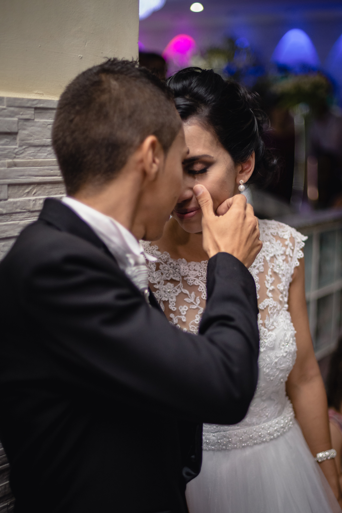 Casamento em Nova Iguaçu - RJ - Rio de Janeiro - por Jefferson Meireles Fotografia - fotógrafo na Região dos Lagos - Rio das Ostras - Cabo Frio - Armação de Búzios - Unamar - lagrimas - choro