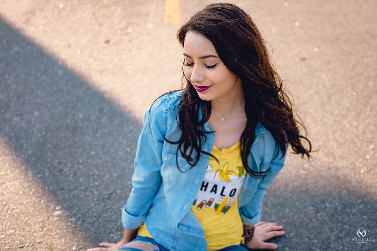 ensaio feminino - parque madureira - rj - Rio de Janeiro - por Jefferson Meireles Fotografia - fotógrafo na Região dos Lagos - rio das ostras - cabo frio - buzios - duque de caxias - manoela antelo sentada no asfalto