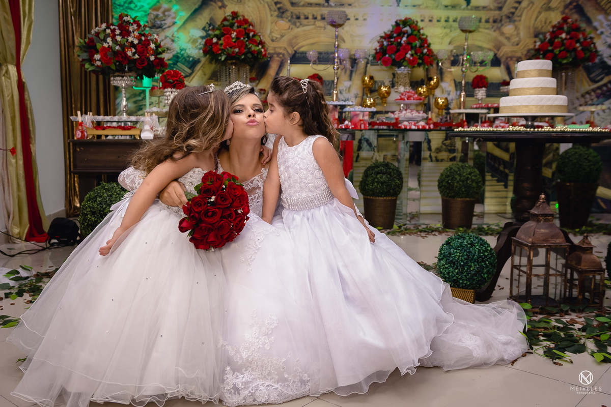 meireles - fotografia - fotografo - casamento - nova iguacu - rio - das - ostras - daminhas - beijinho