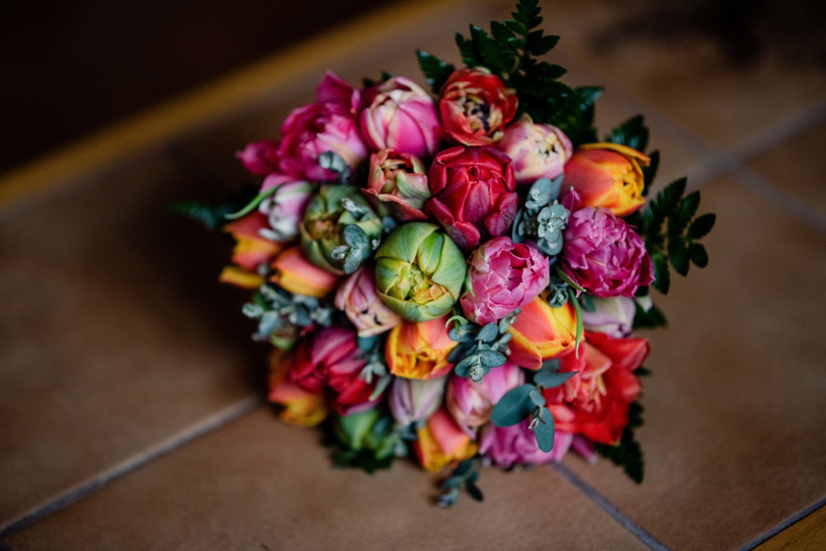 casamento David e Sophie em  Salbris frança ramo noiva 