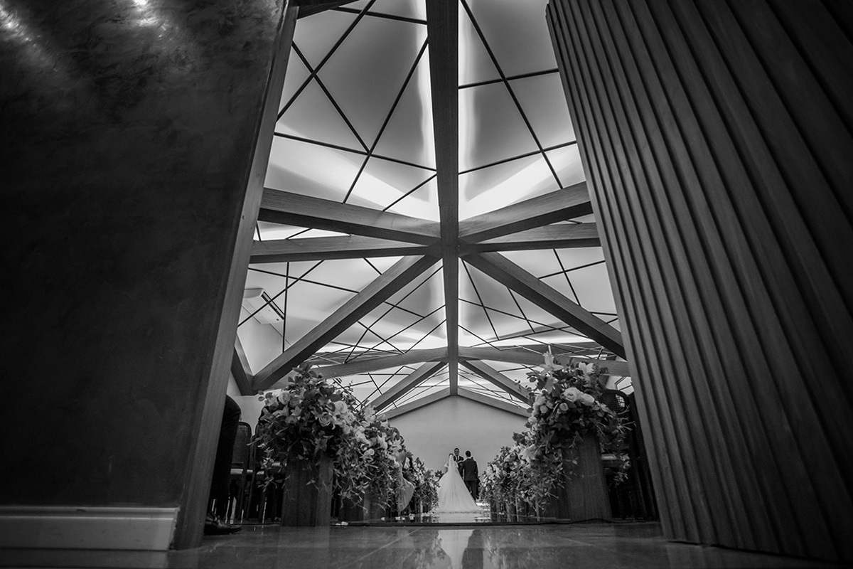 noivos no altar da mansão arabesque zona sul sp