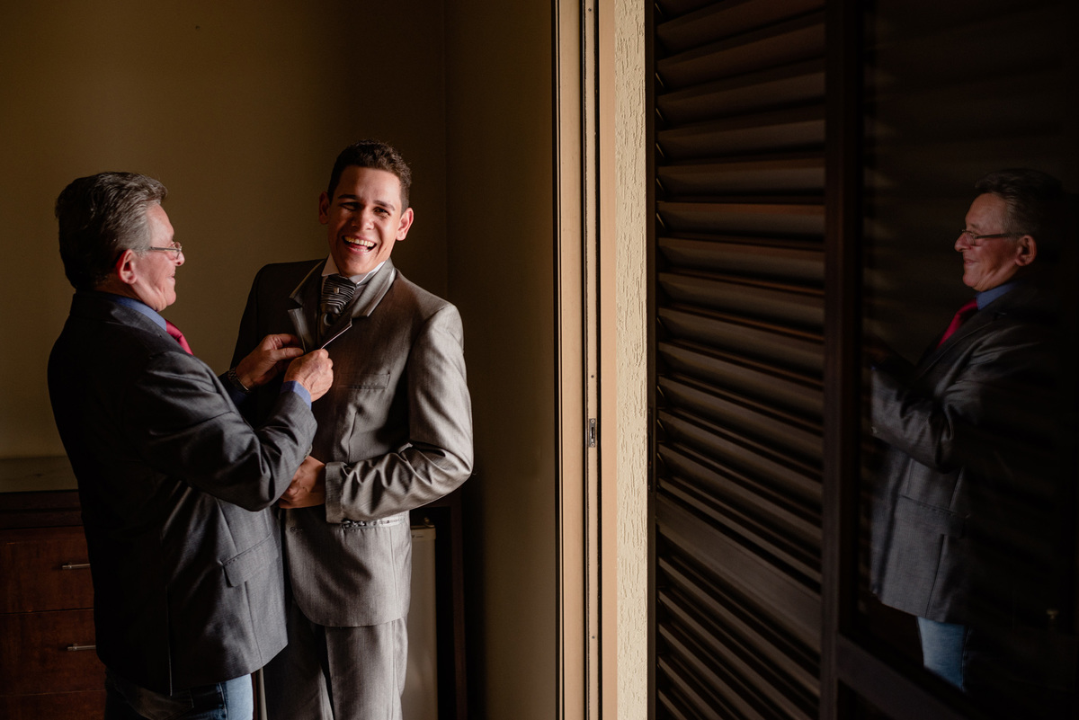 pai do noivo gravata