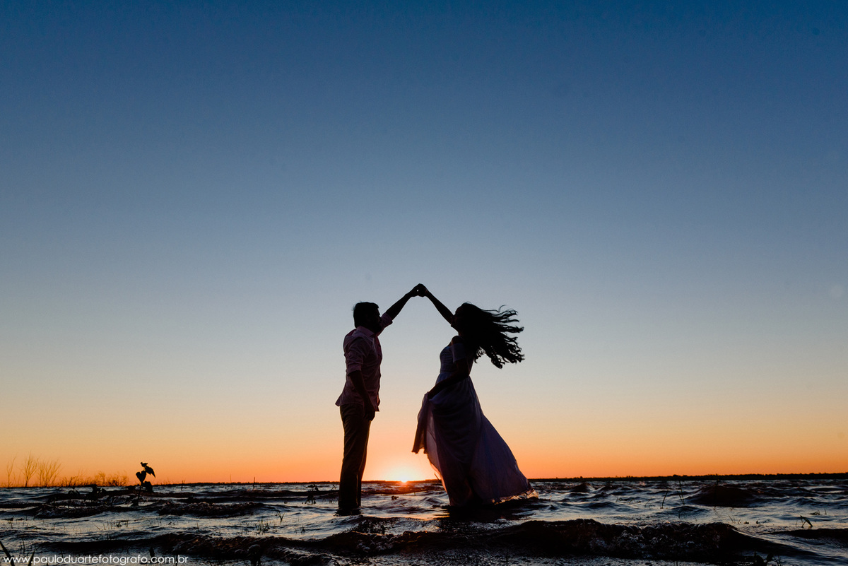 foto de casal dançando no ensaio
