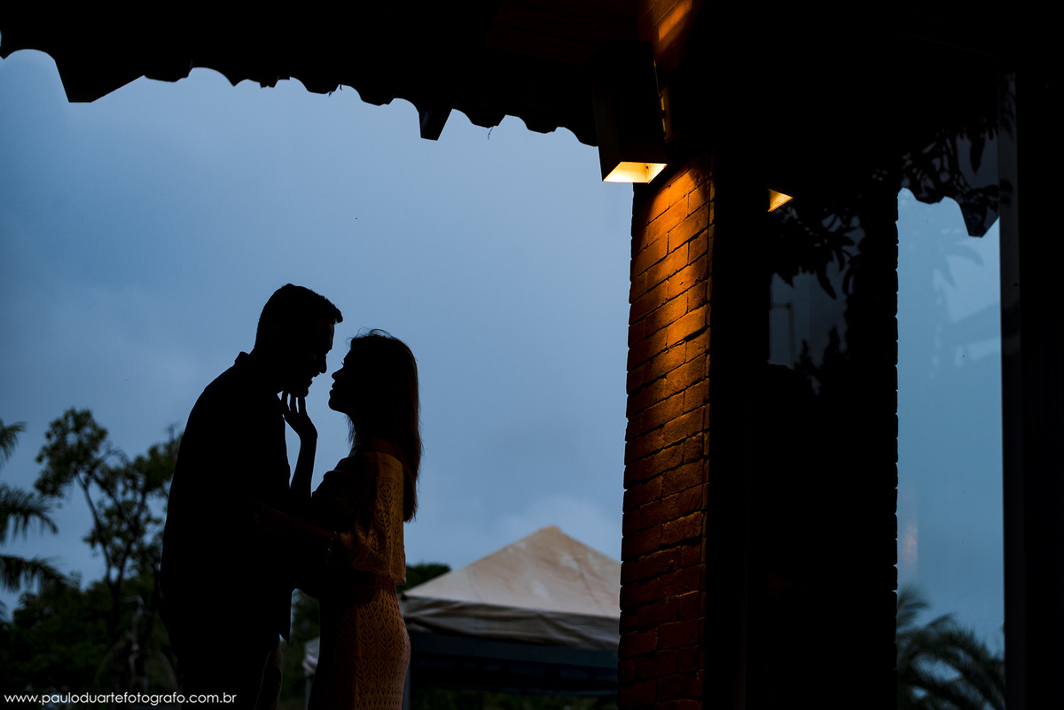 foto de silhueta casal apaixonado