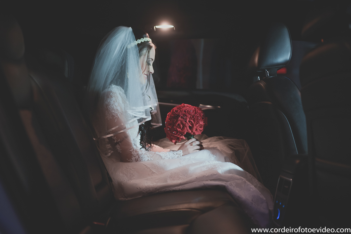 Noiva no carro