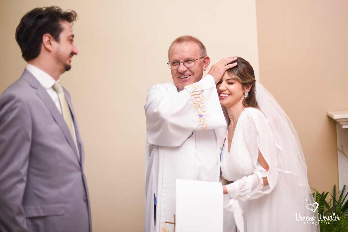 casamento intimista; padre eliseu