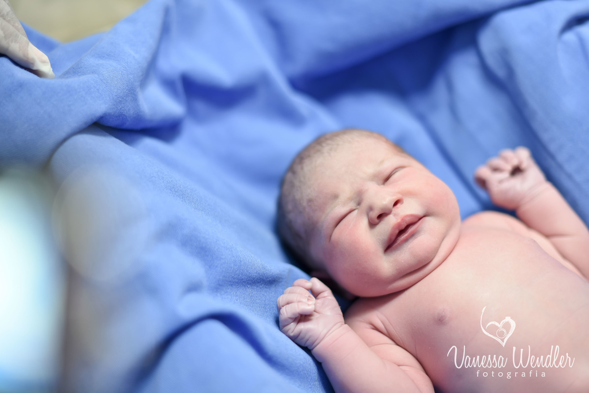 bebê recem nascido