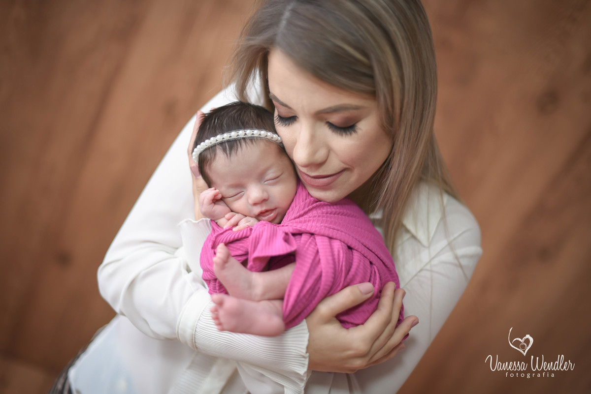 mamãe e bebê
newborn
mãe de primeira viagem
mamãe
menina
newborn
