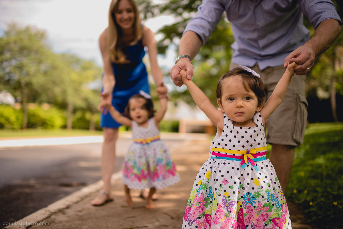 crianca-foto-fotografia-fotografia-de-crianca-recem-nascido-foto-divertida-foto-espontanea-foto-de-familia-familia-brasilia-df-fotografo-douglas-mendes-roberto-douglas-roberto-fotografia