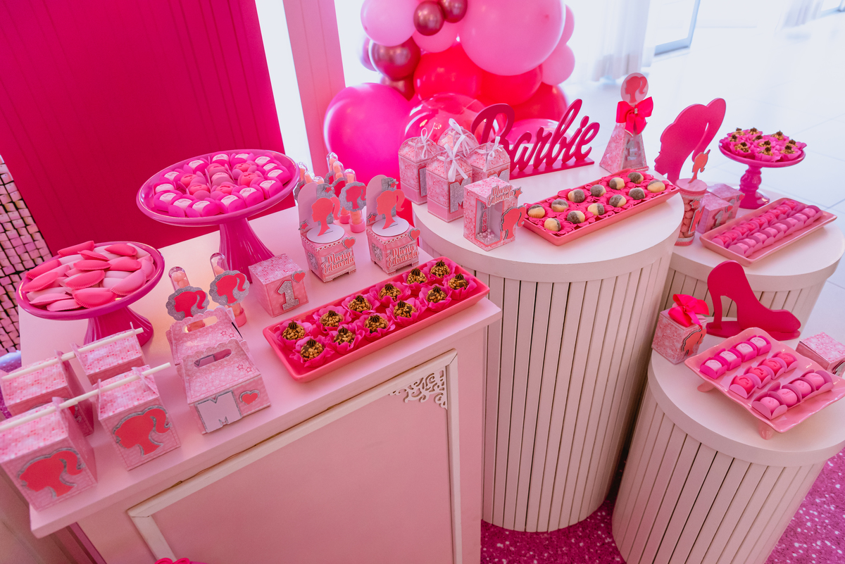 foto de festa infantil decoração de barbie