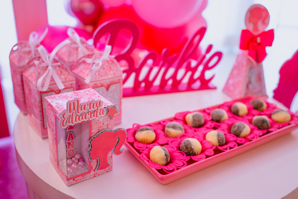 foto de festa infantil decoração de barbie