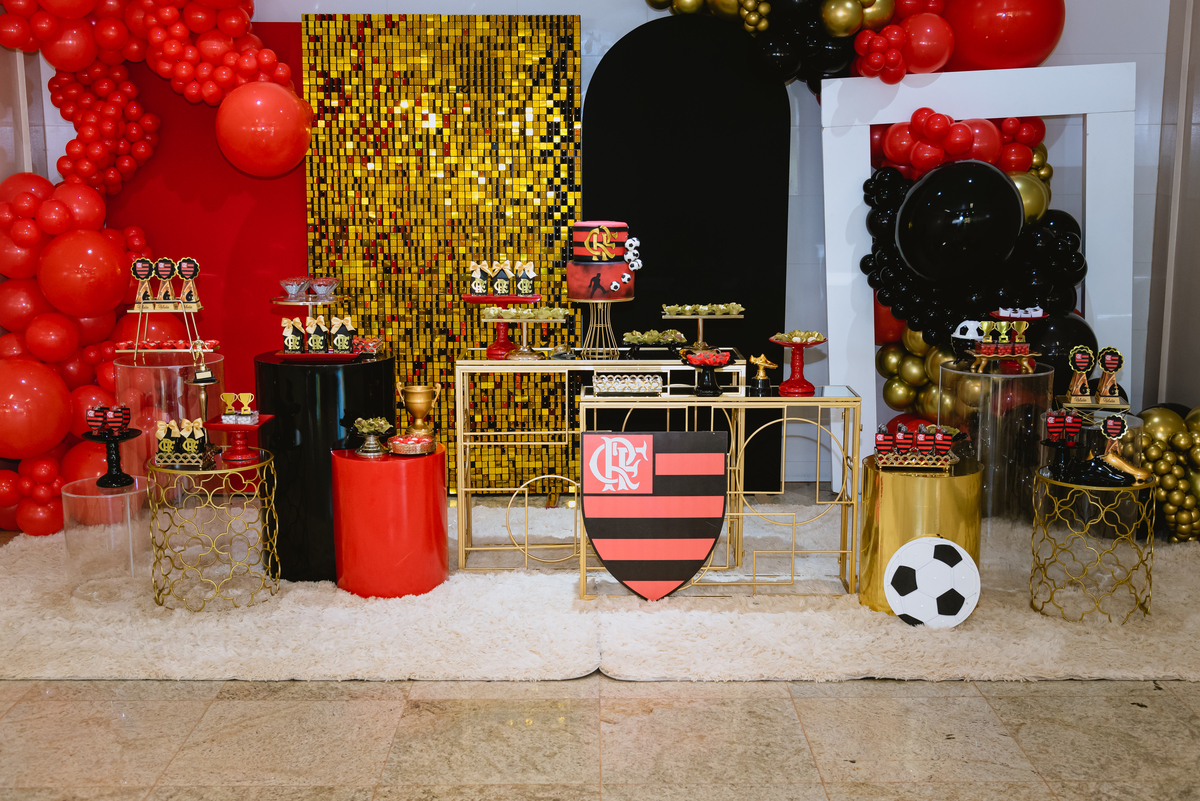foto de festa infantil decoração de flamengo