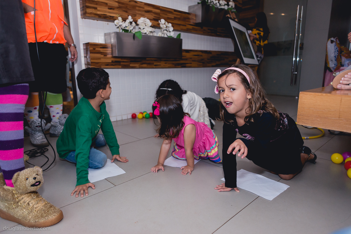 fotografo-de-festa-infantil-fotos-espontaneas-fotografia-divertida-fotografia-diferente-fotografo-infantil-fotos-divertidas-fotografo-de-familia-familia-crianca-fotografo-de-brasilia
