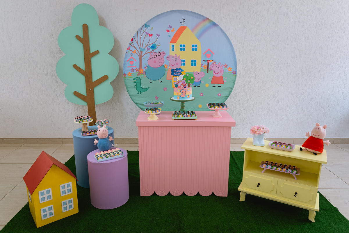 foto de festa infantil decoração pepa 