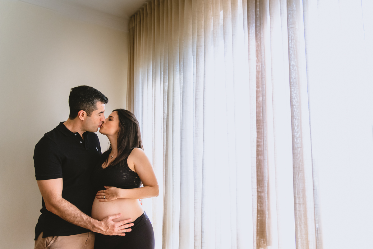 foto de gestante em casa