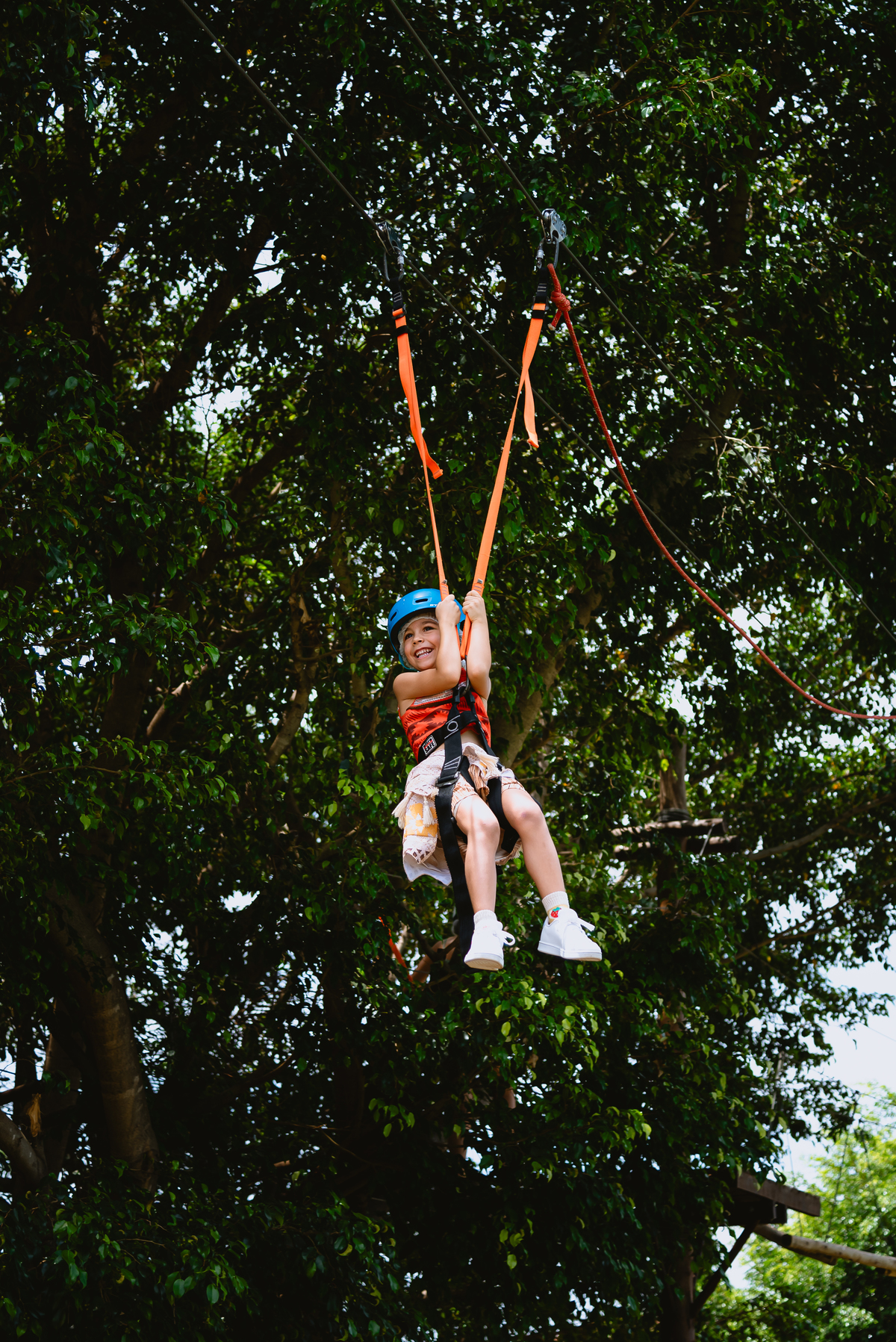 fotos de festa infantil menina descendo tiroleza