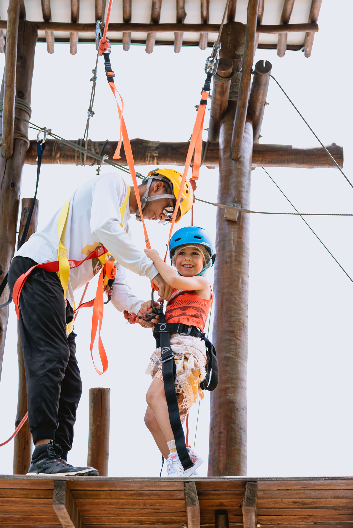 fotos de festa infantil menina descendo tiroleza