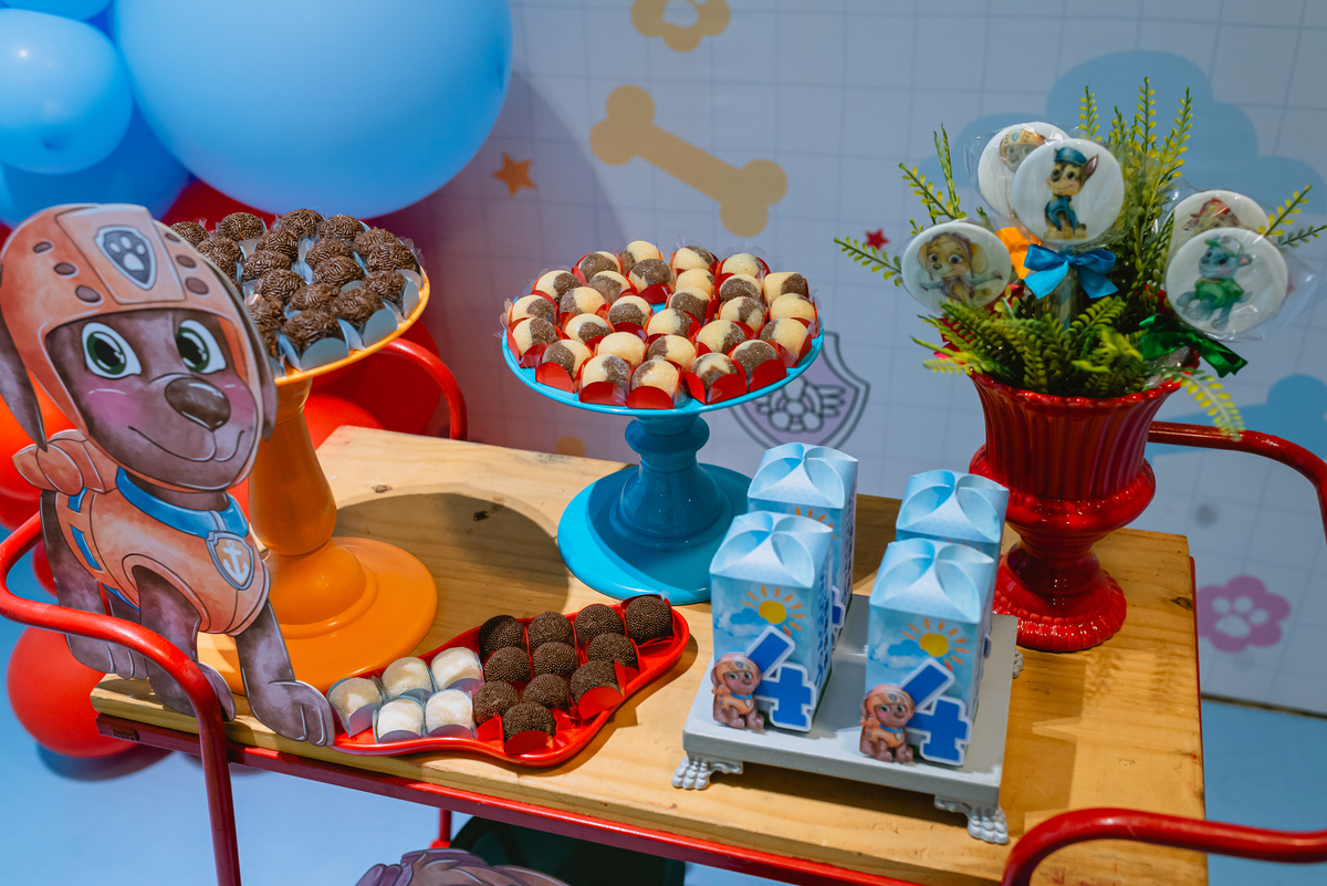 foto de festa infantil decoração patrulha canina