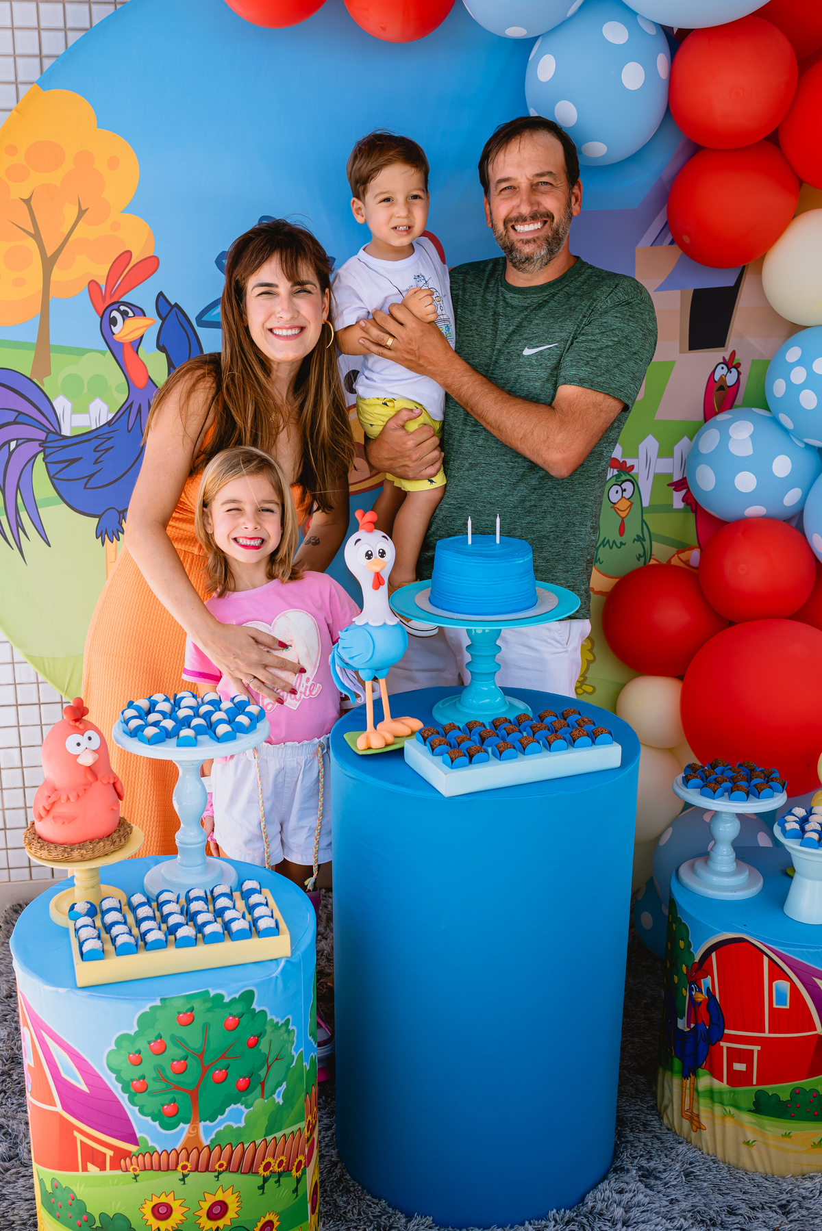 foto de festa infantil família reunida 