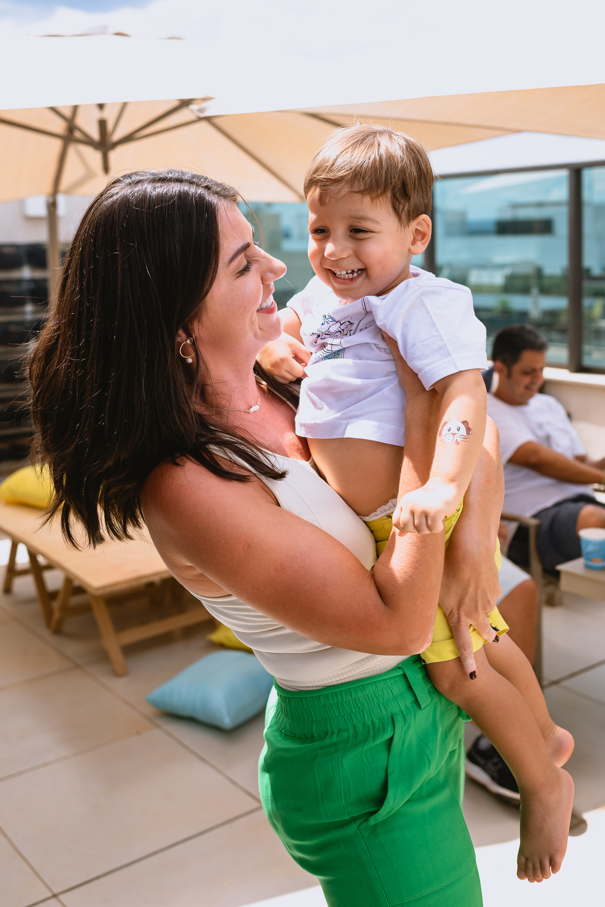 foto de festa infantil tia com o sobrinho