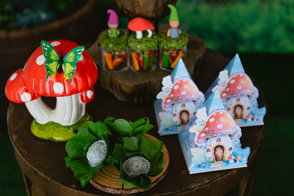 foto de festa infantil decoração floresta