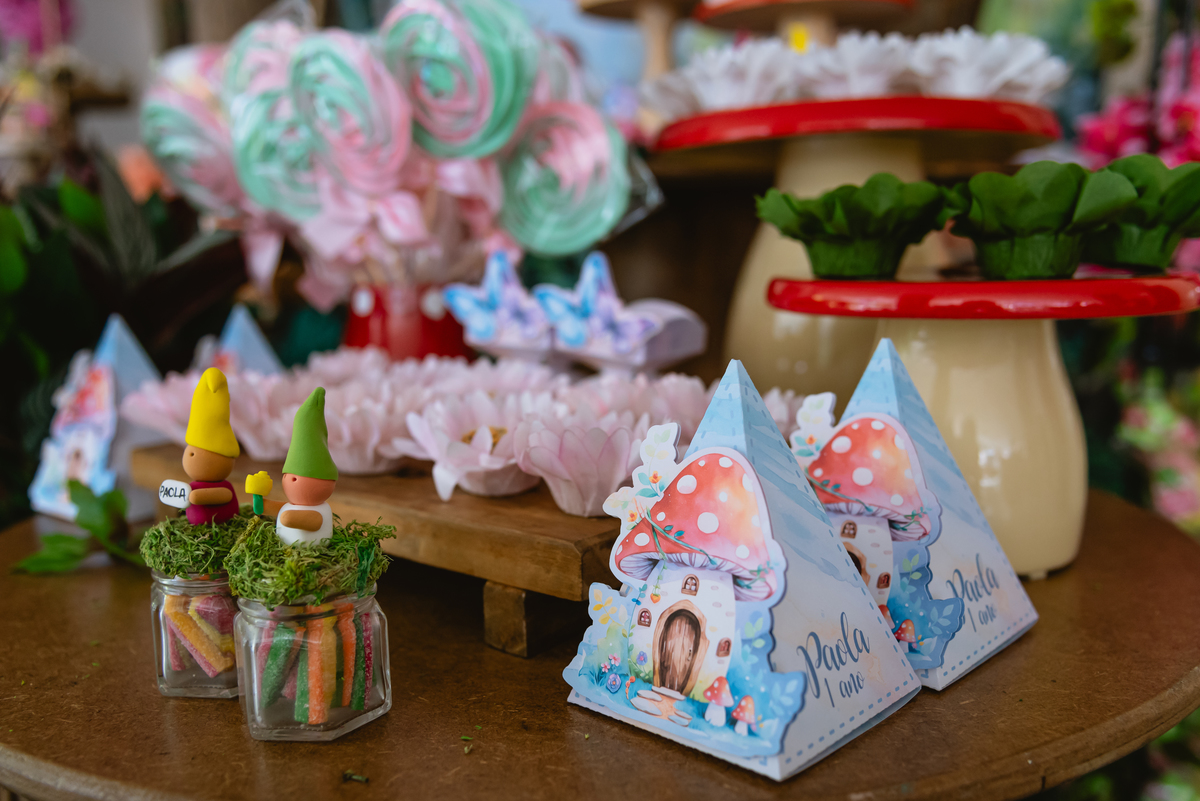 foto de festa infantil decoração floresta