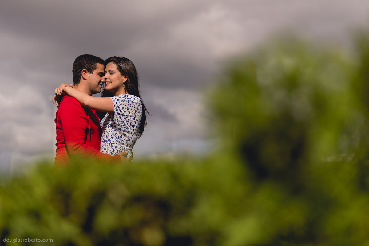 ensaio-de-casal-fotos-de-casal-fotografo-de-casais-casamento-fotografia-de-casamento-fotografo-de-casamento-fotografo-de-brasilia--fotos-espontaneas-fotos-divertidas