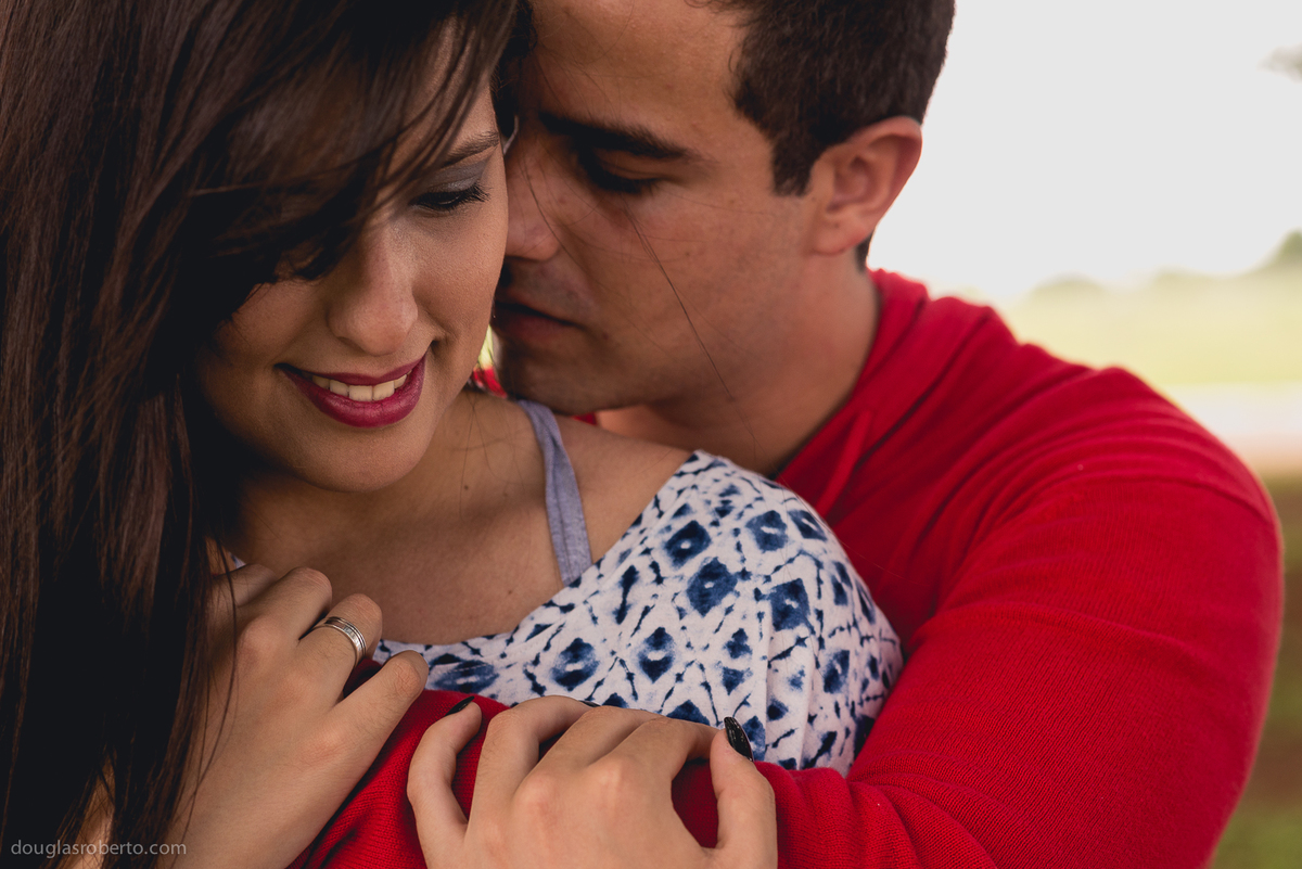 ensaio-de-casal-fotos-de-casal-fotografo-de-casais-casamento-fotografia-de-casamento-fotografo-de-casamento-fotografo-de-brasilia--fotos-espontaneas-fotos-divertidas