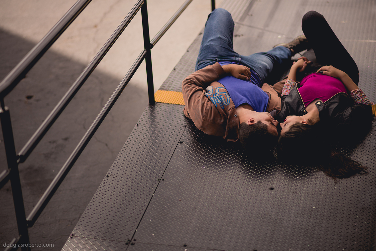ensaio-de-casal-fotos-de-casal-fotografo-de-casais-casamento-fotografia-de-casamento-fotografo-de-casamento-fotografo-de-brasilia--fotos-espontaneas-fotos-divertidas