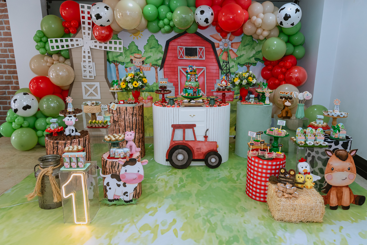 fotos de festa infantil - decoração fazendinha