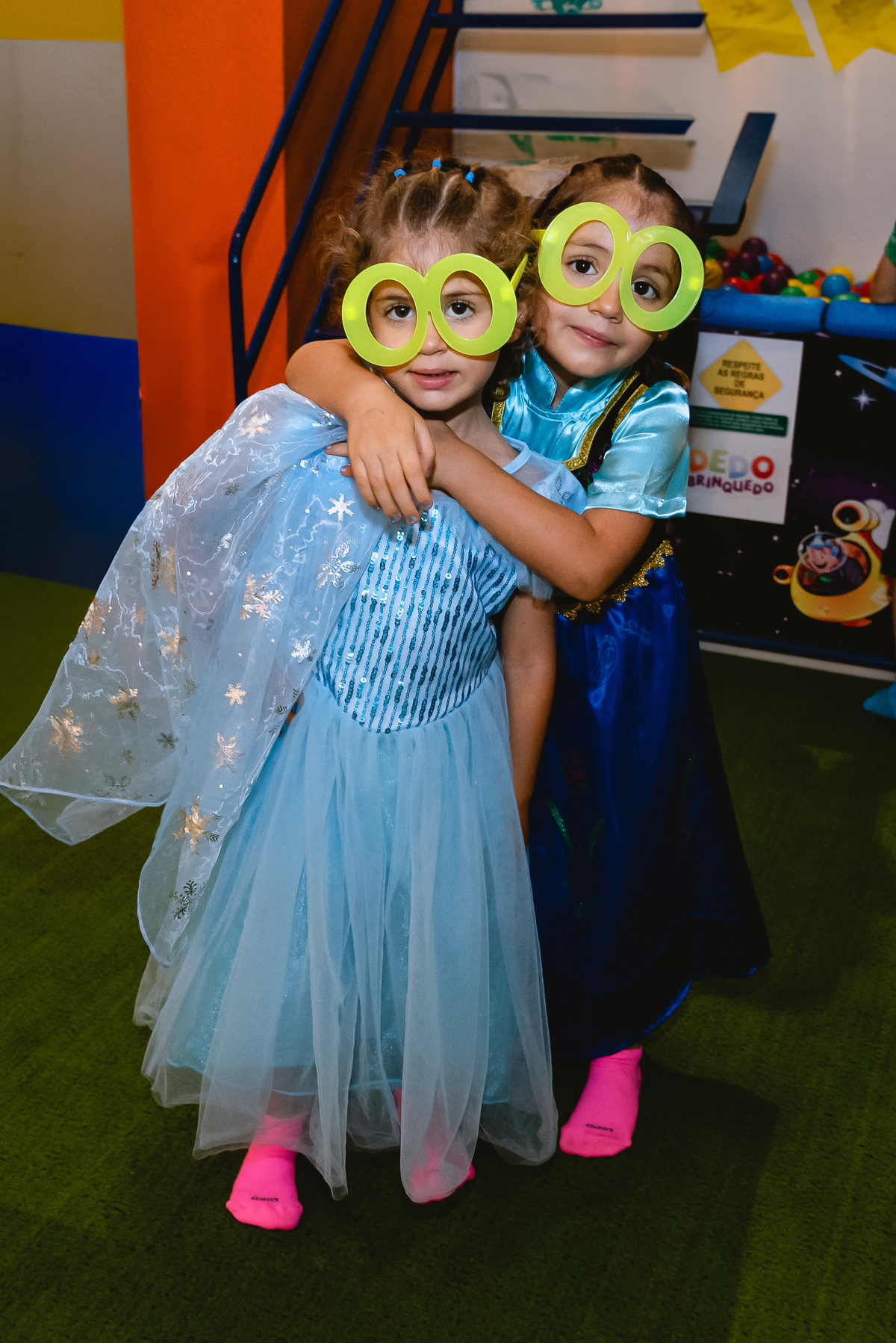 fotos de festa infantil - irmãs gemeas - Pic Jump Festas
