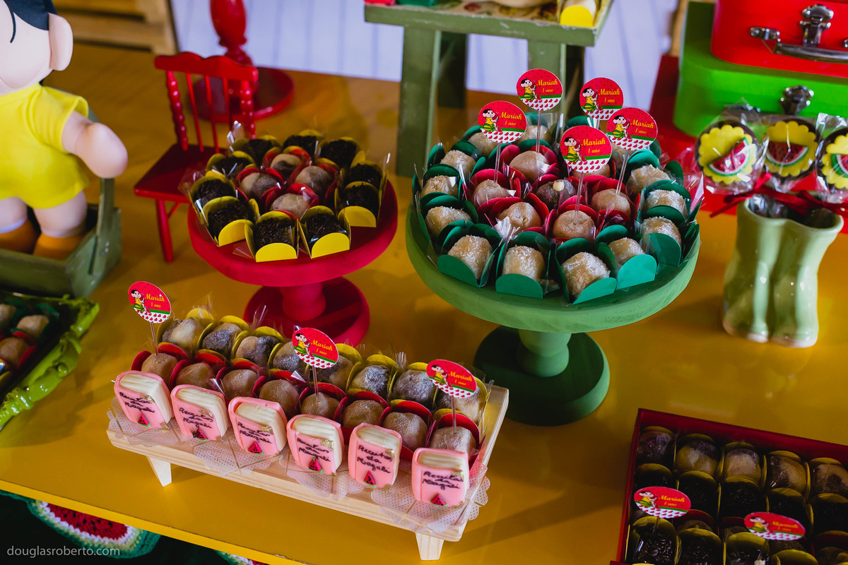 decoração de festa infantil de magali