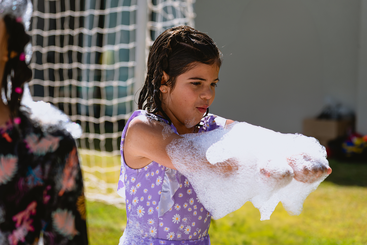 fotos de festa infantil com chuva de espuma