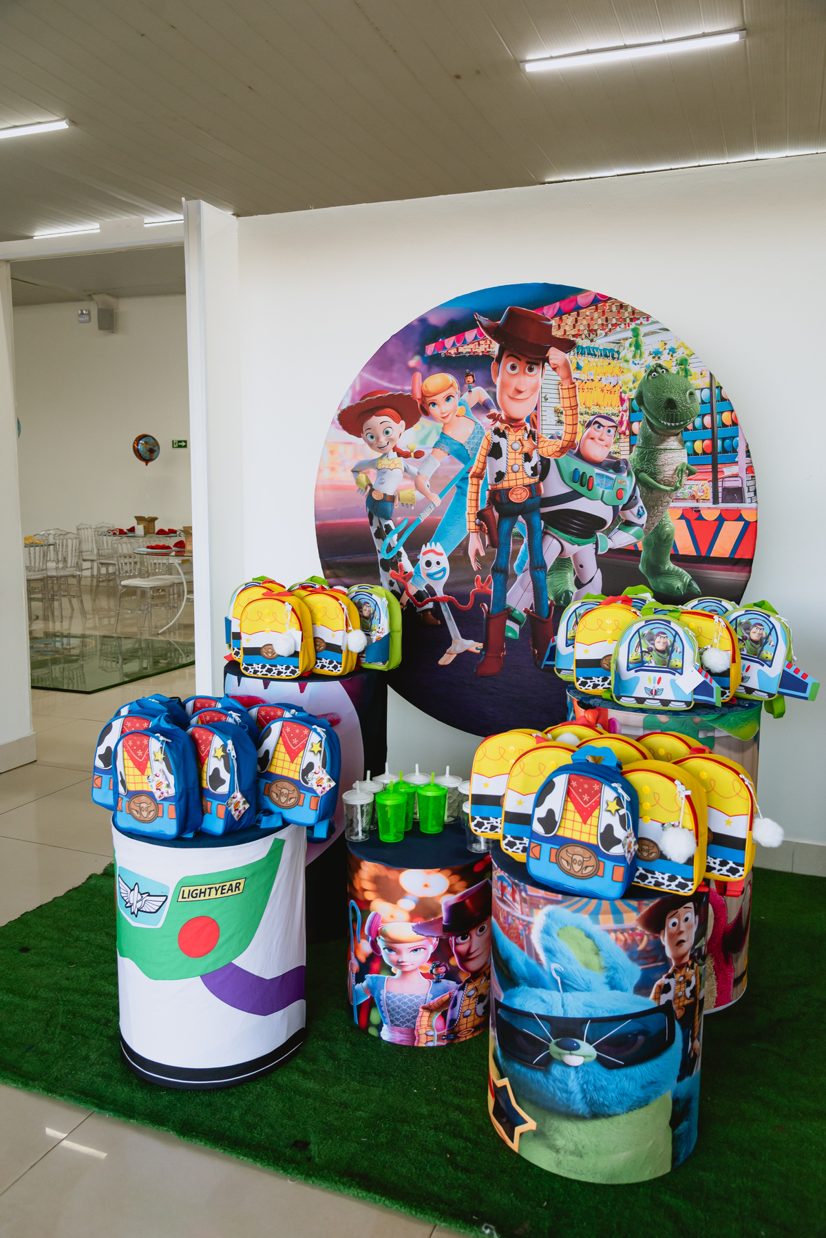 foto de festa de crianças - decoração do Toy Story - Espaço RáTimBum
