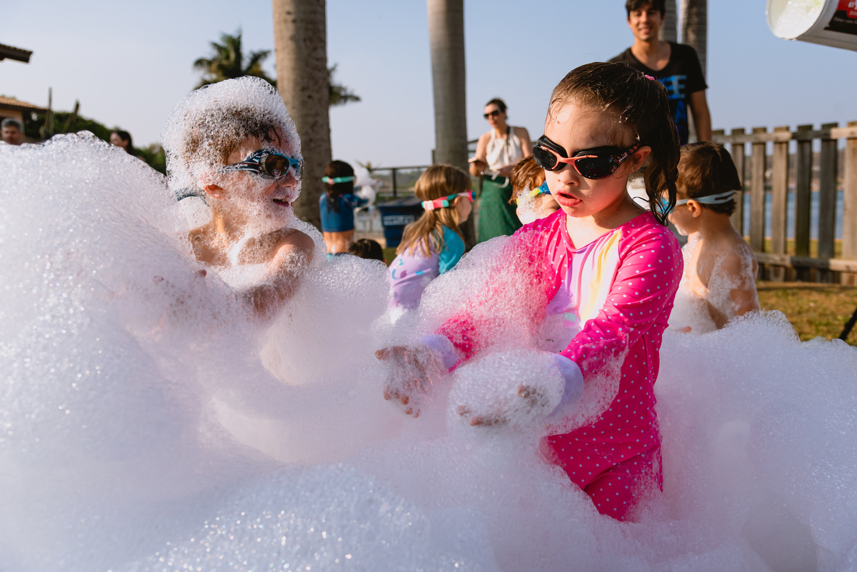 foto de festa de crianças - fotógrafo infantil - decoração de bailarina - foto de criança com down
