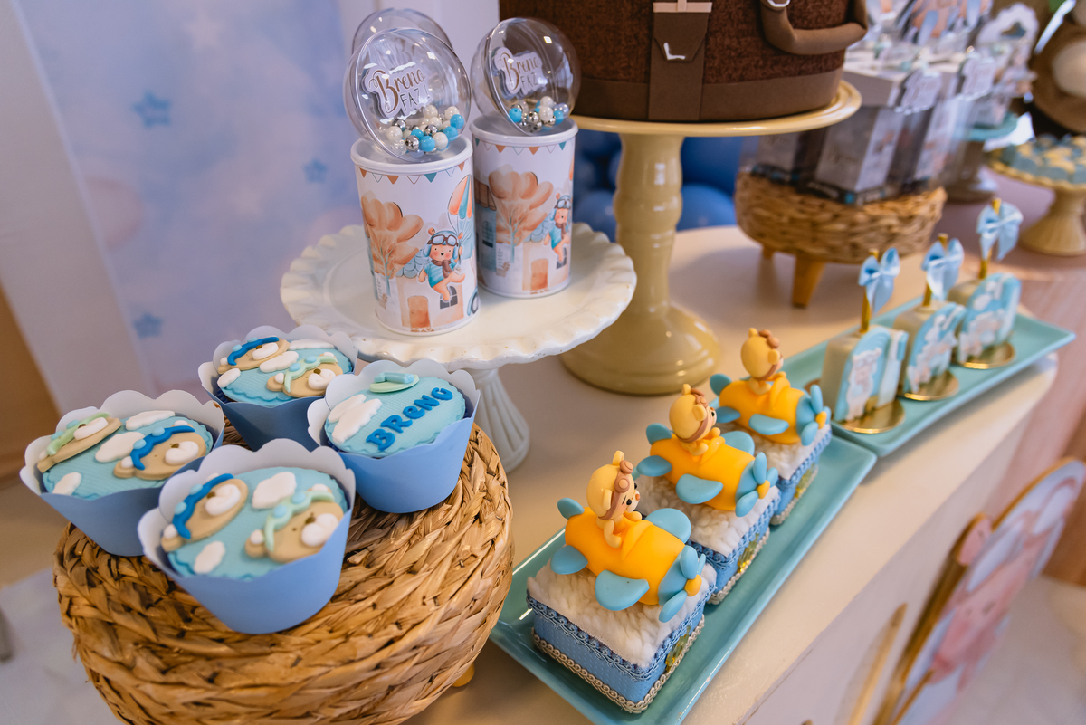 foto de festa de crianças - fotógrafo infantil - decoração de aviador - decoração DW Festas Personalizadas