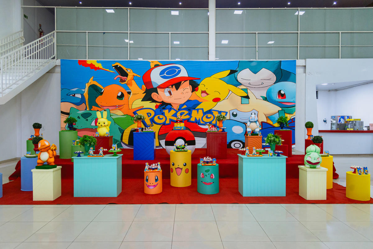 foto de festa de crianças - fotógrafo infantil - decoração - de Pokemon - espaço clubkids