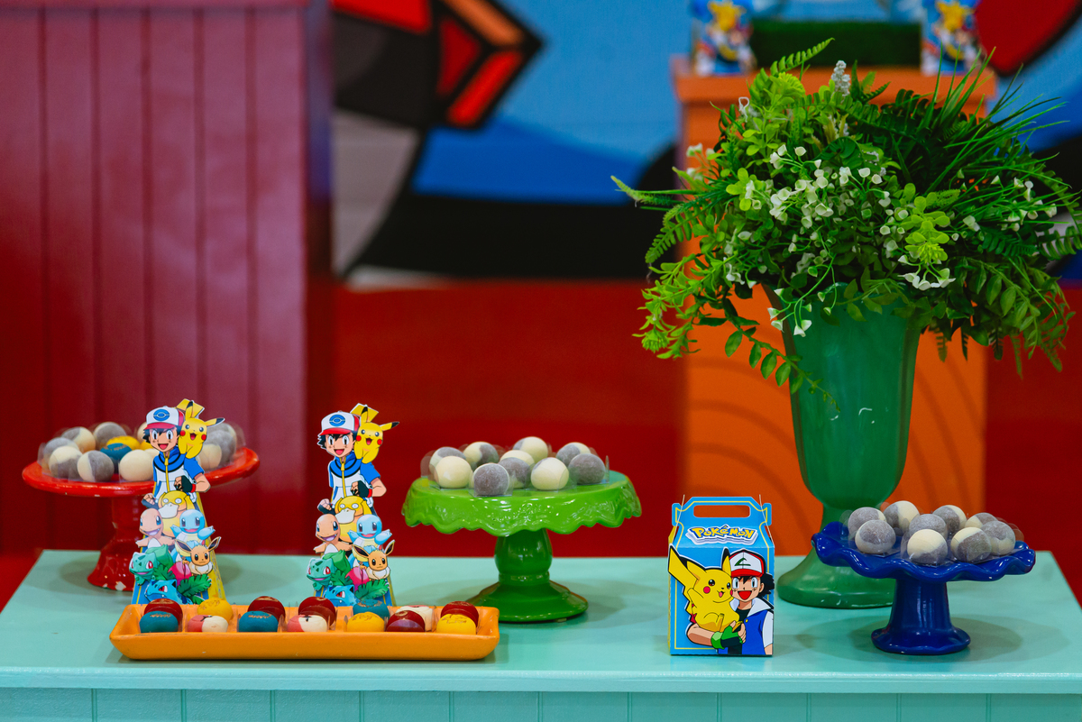 foto de festa de crianças - fotógrafo infantil - decoração - de Pokemon - espaço clubkids