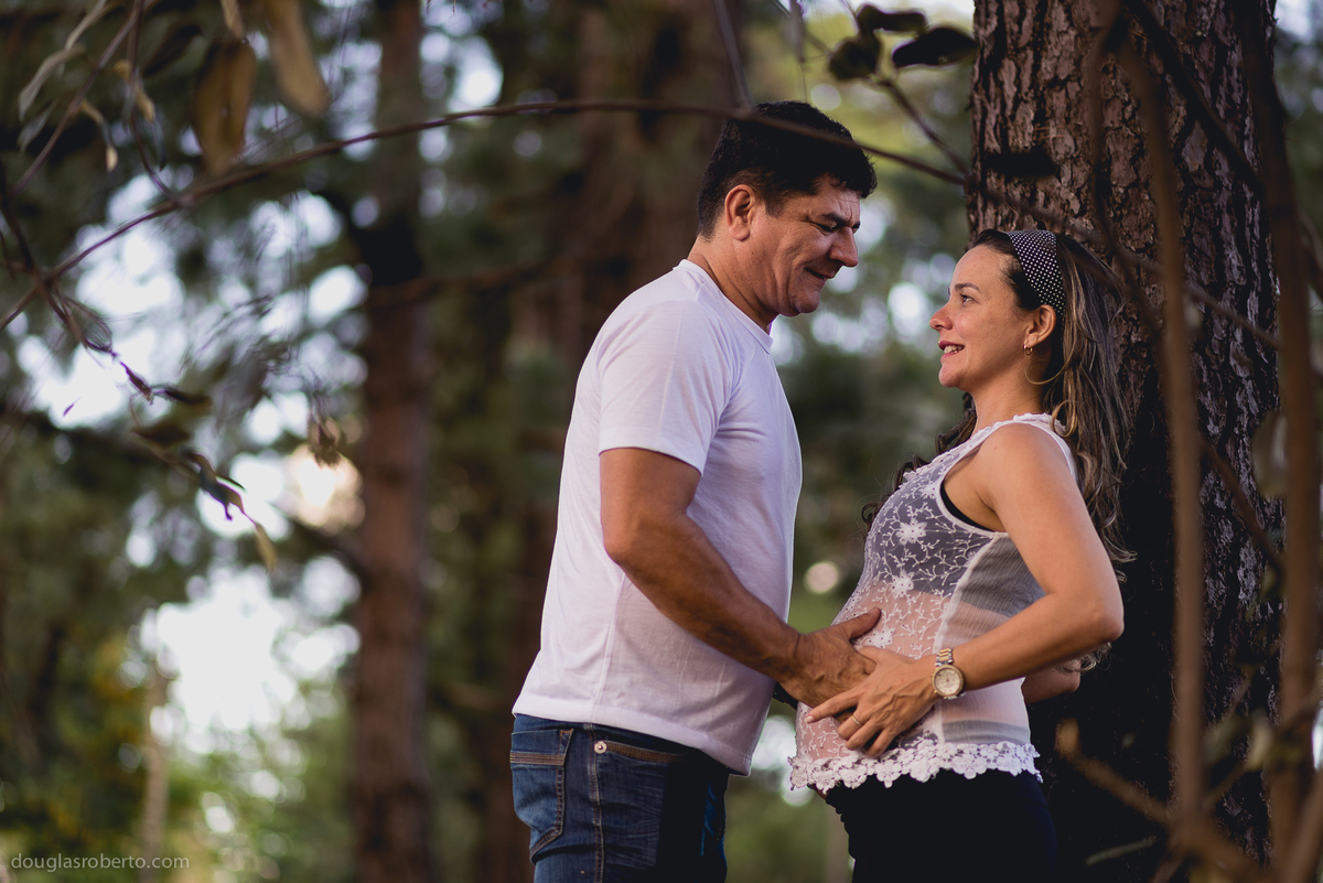 ensaio-de-gestante-fotos-de-gravida-fotografo-para-gestante-fotografo-de-brasilia-douglas-mendes-roberto-fotografo-de-familia-gestante-douglas-roberto-fotografia-fotos-de-familia-crianca