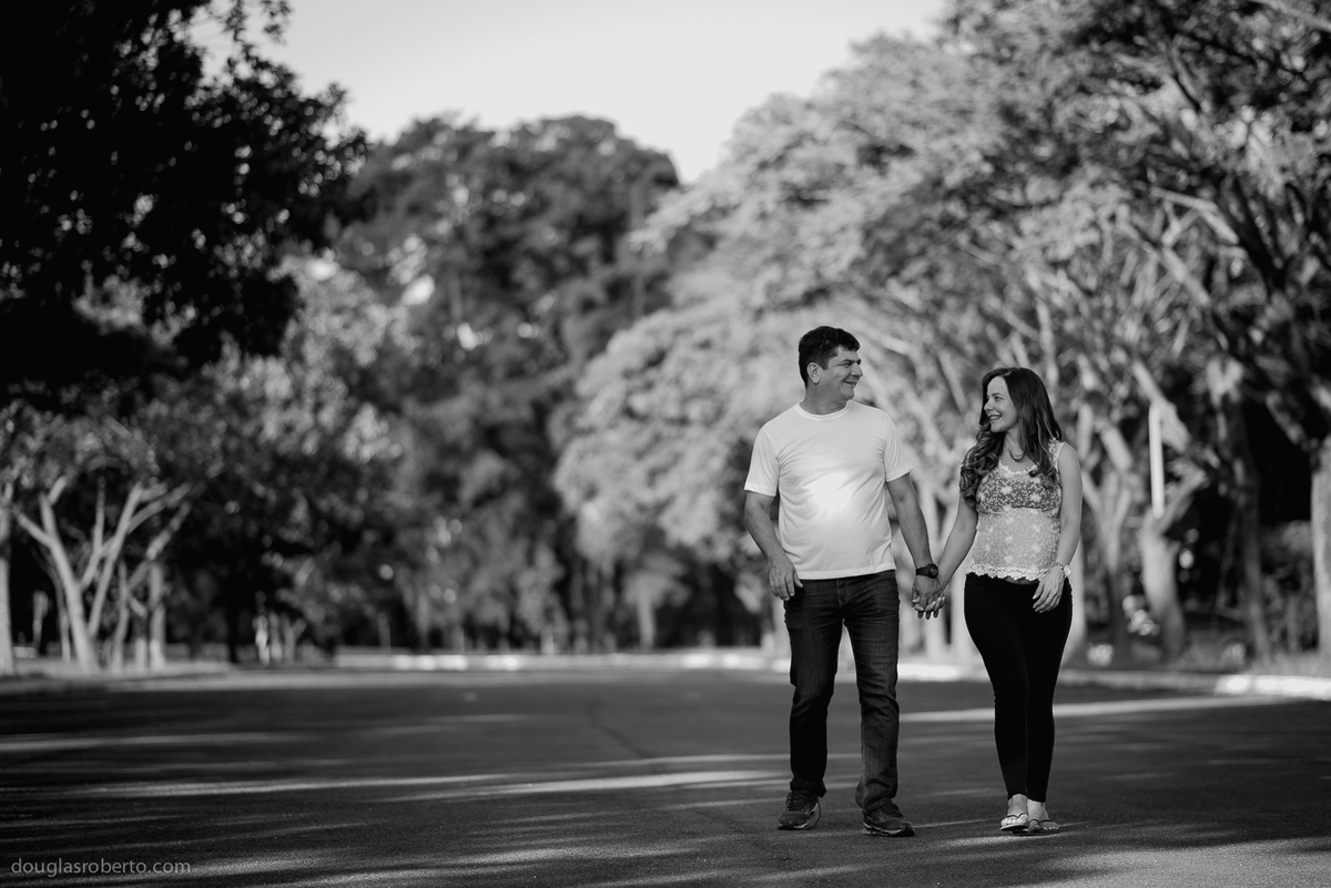 ensaio-de-gestante-fotos-de-gravida-fotografo-para-gestante-fotografo-de-brasilia-douglas-mendes-roberto-fotografo-de-familia-gestante-douglas-roberto-fotografia-fotos-de-familia-crianca